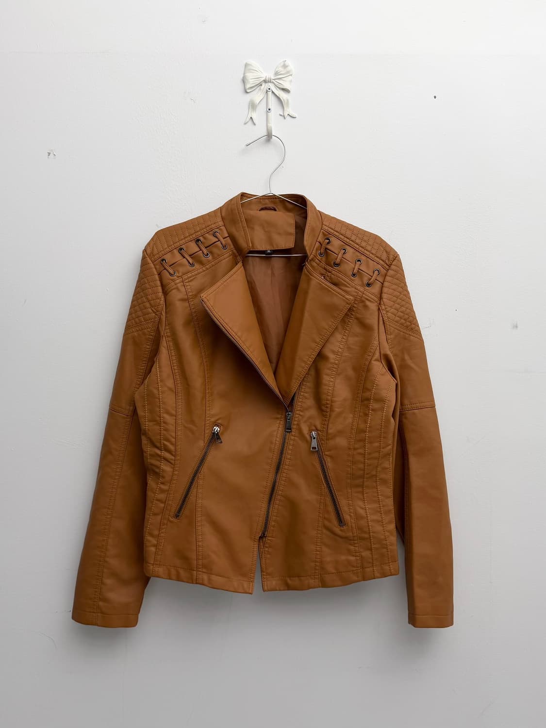 카멜 아일렛 디테일 라이더 자켓 상품이미지5