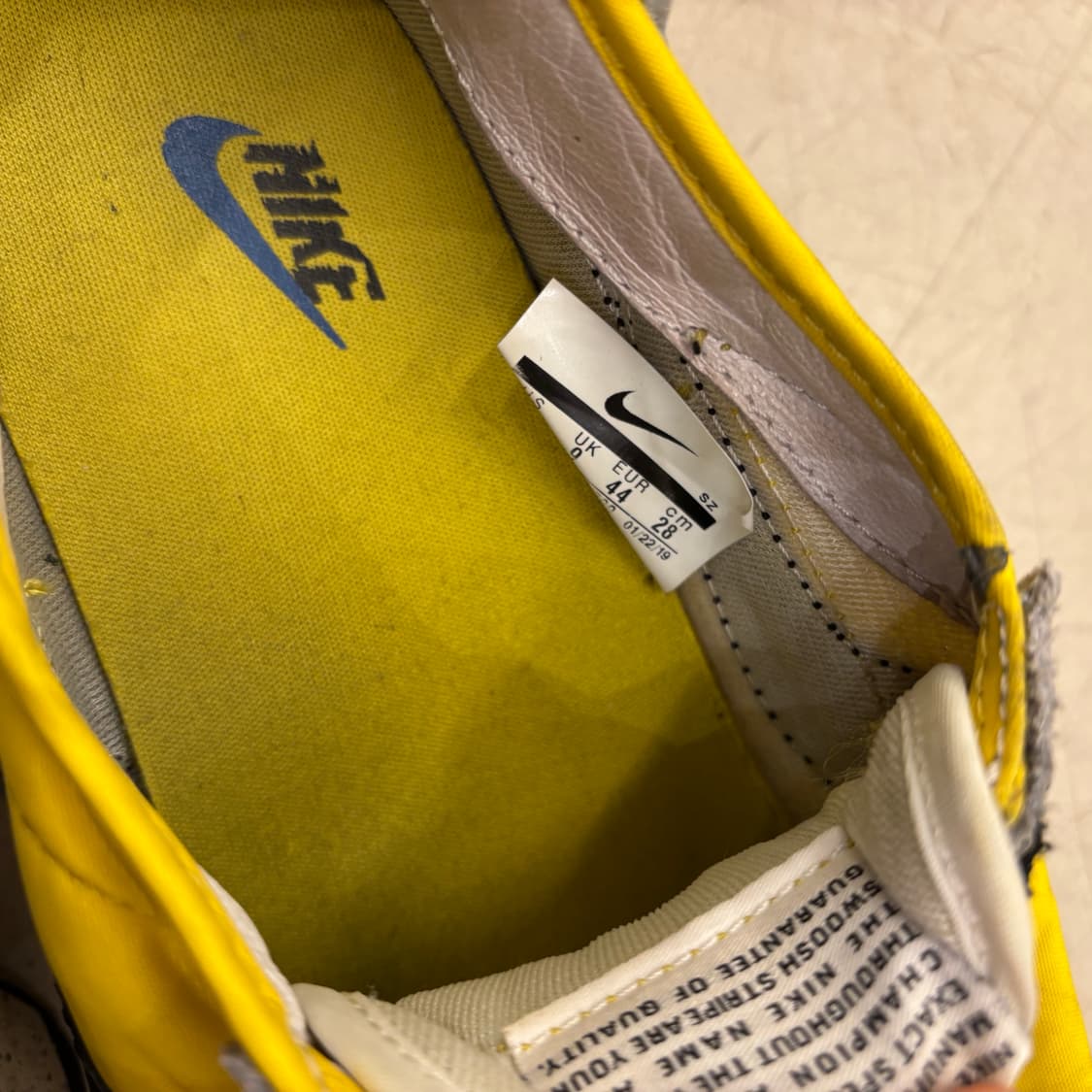 나이키 x 언더커버 데이브레이크 옐로우 스니커즈 상품이미지5