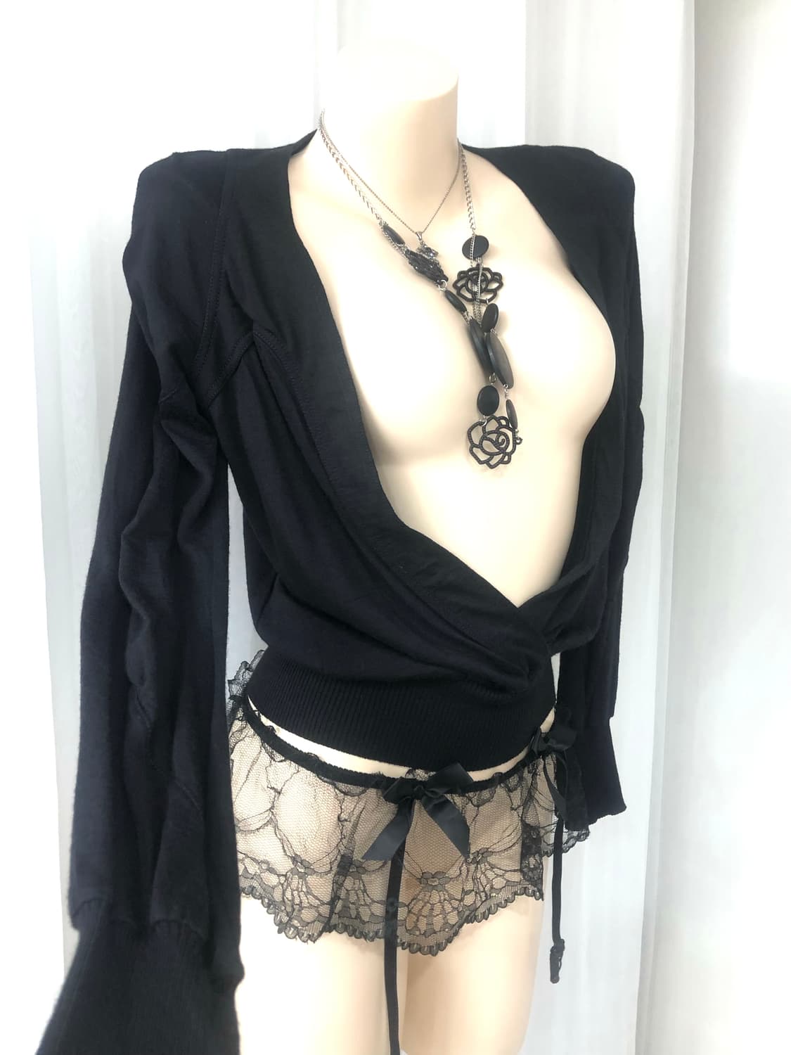 black loose cross knit top  상품이미지3