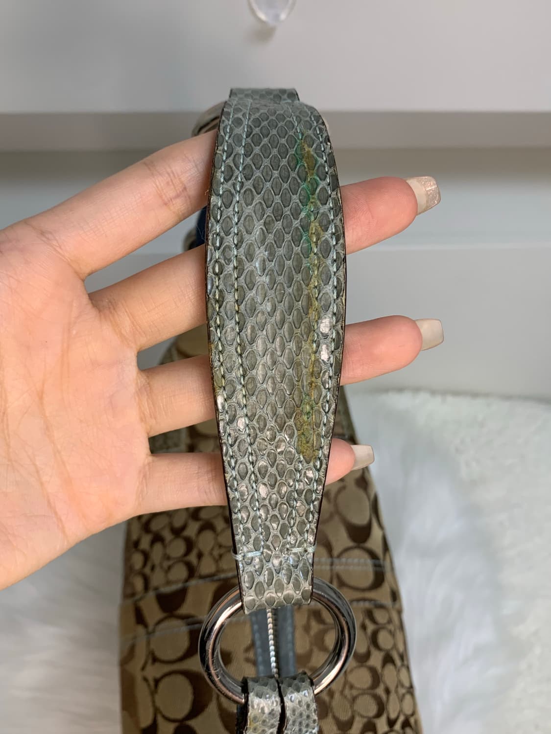 코치 블루 포인트 패치워크 호보 태슬 숄더백 상품이미지7