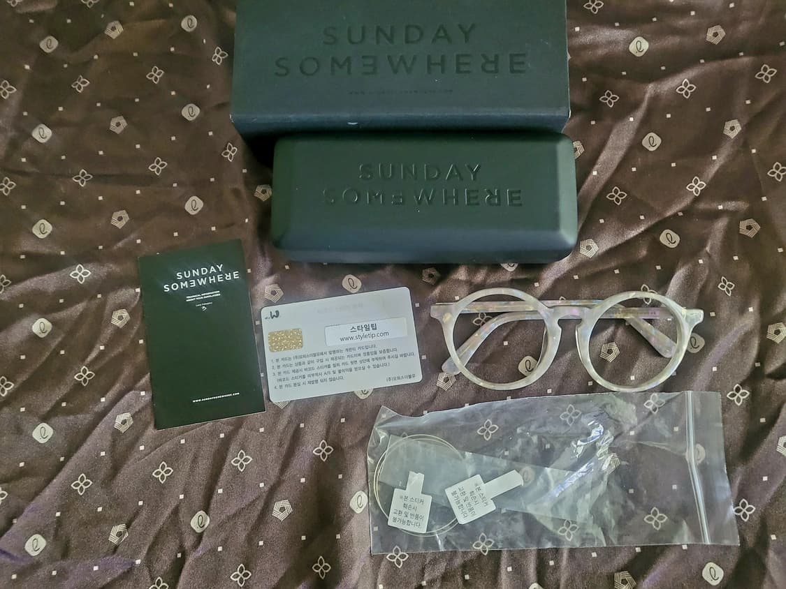 [미착용 새상품] *지드레곤 착용 선데이 섬웨어 안경* 상품이미지3