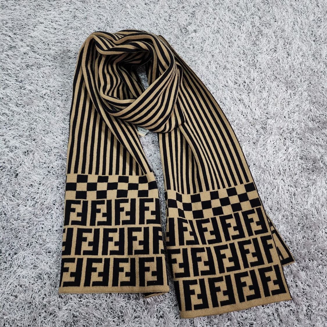 펜디 FF 울 머플러 상품이미지2