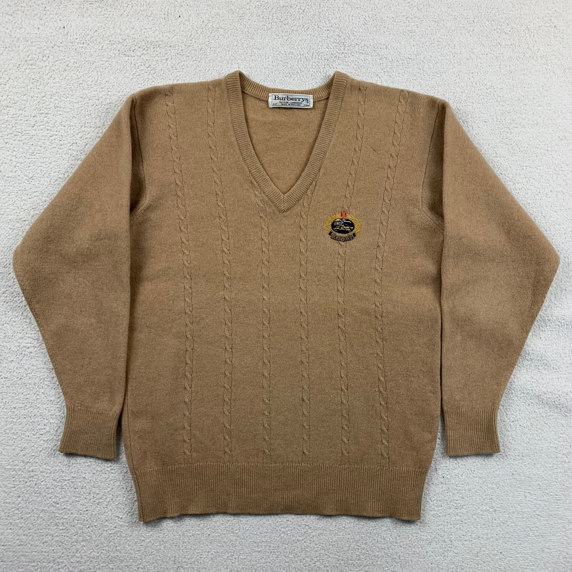 올드 버버리 크래스트 로고 램스울 브이넥 니트 베이지 상품이미지1