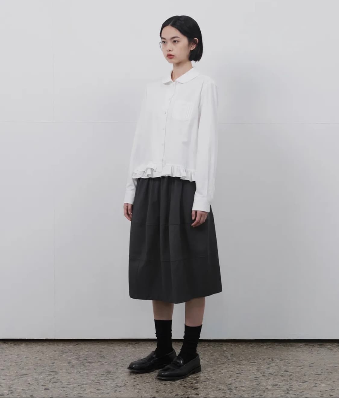 오헤시오 프릴 포켓 블라우스 상품이미지1