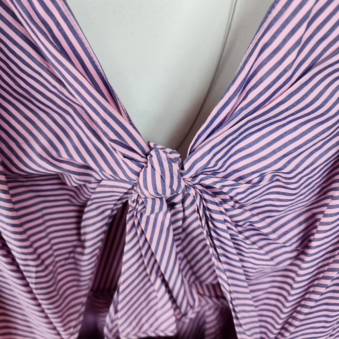 산드로 보라색 스트라이프 V넥 플레어 원피스 상품이미지4