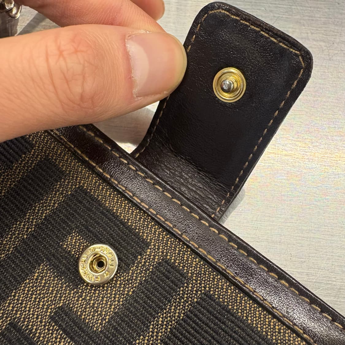 펜디 모노그램 주카 캔버스 지갑 상품이미지2