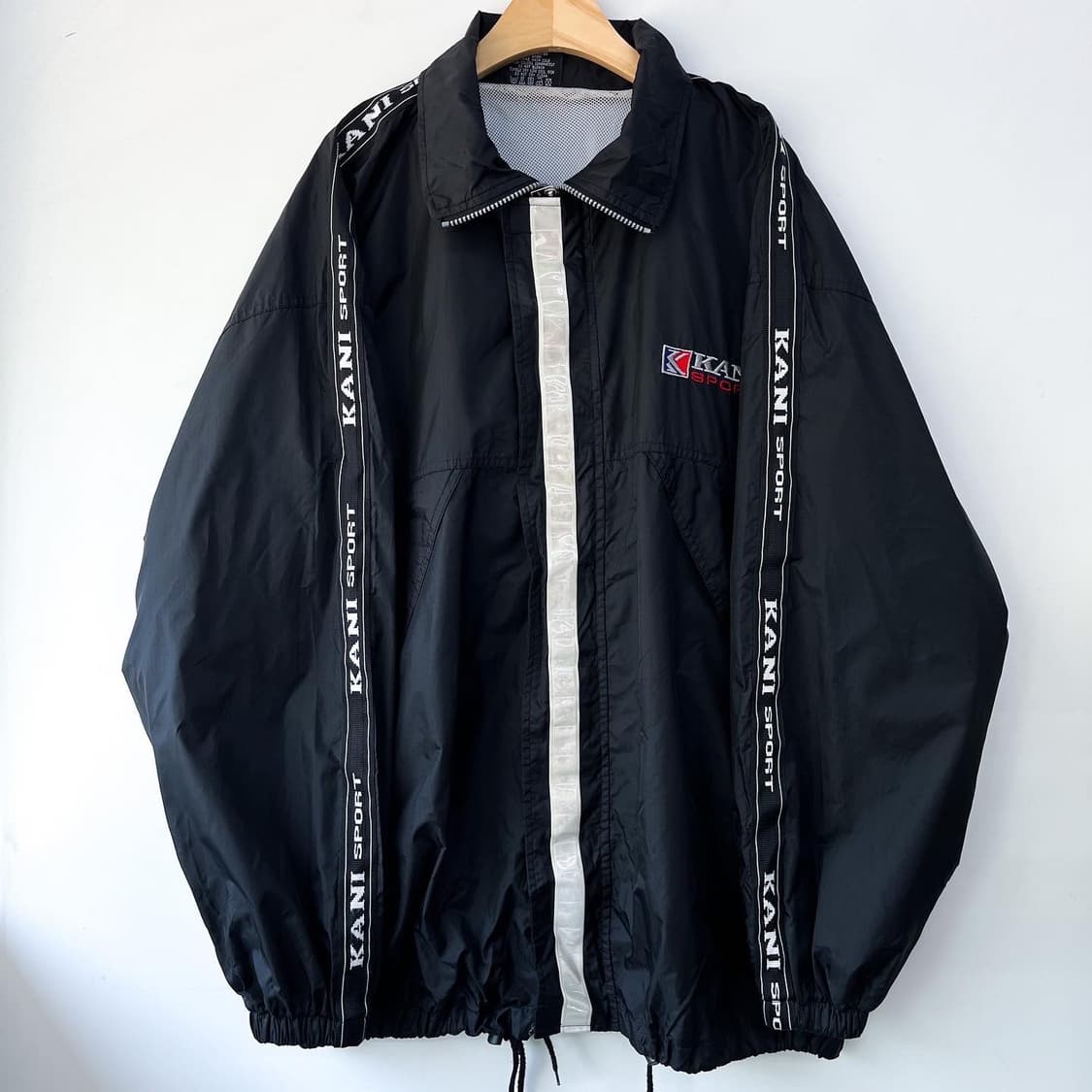 칼 카니 90's 리플렉티브 PVC 라인 블랙 자켓 상품이미지4