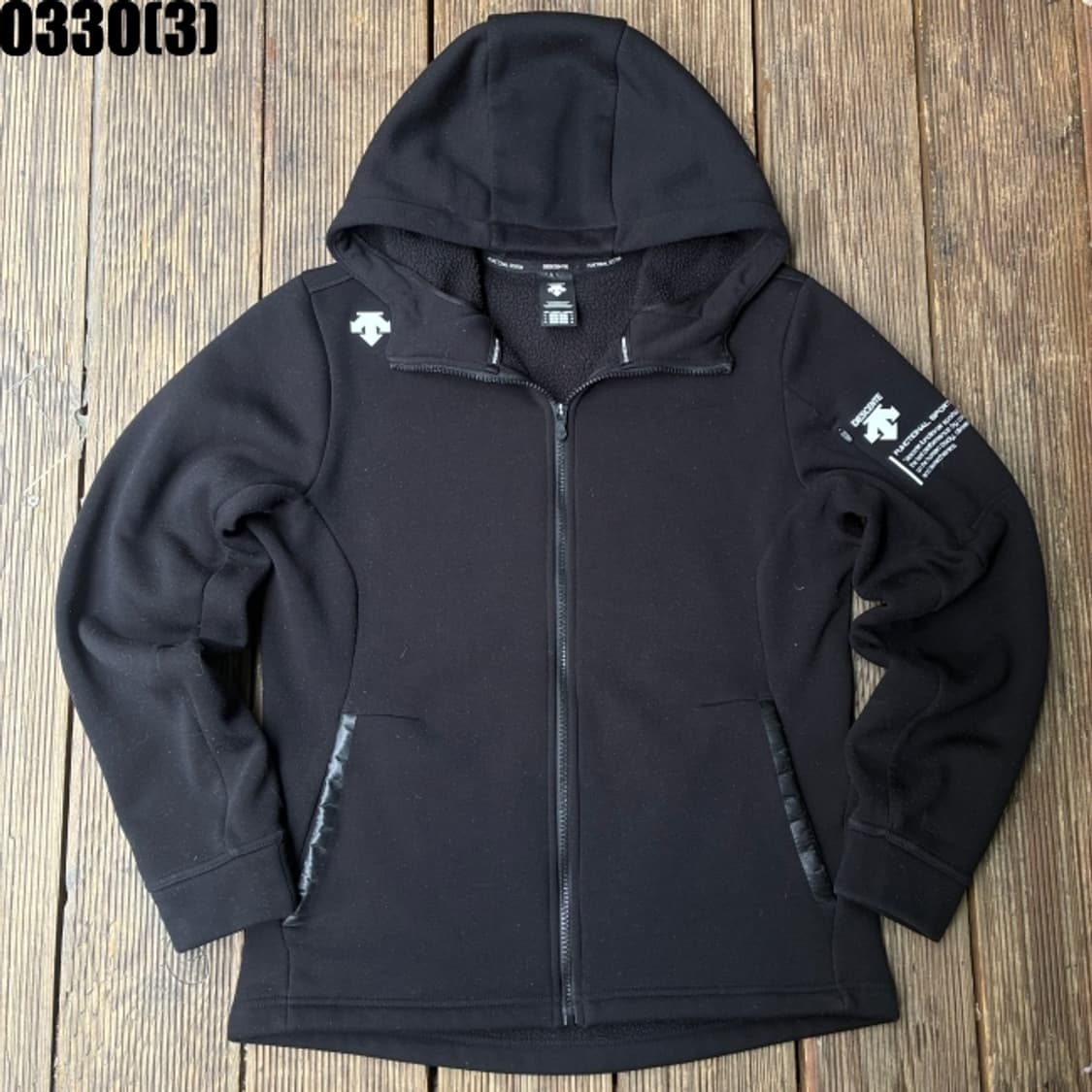 데상트 후드집업 자켓 상품이미지1