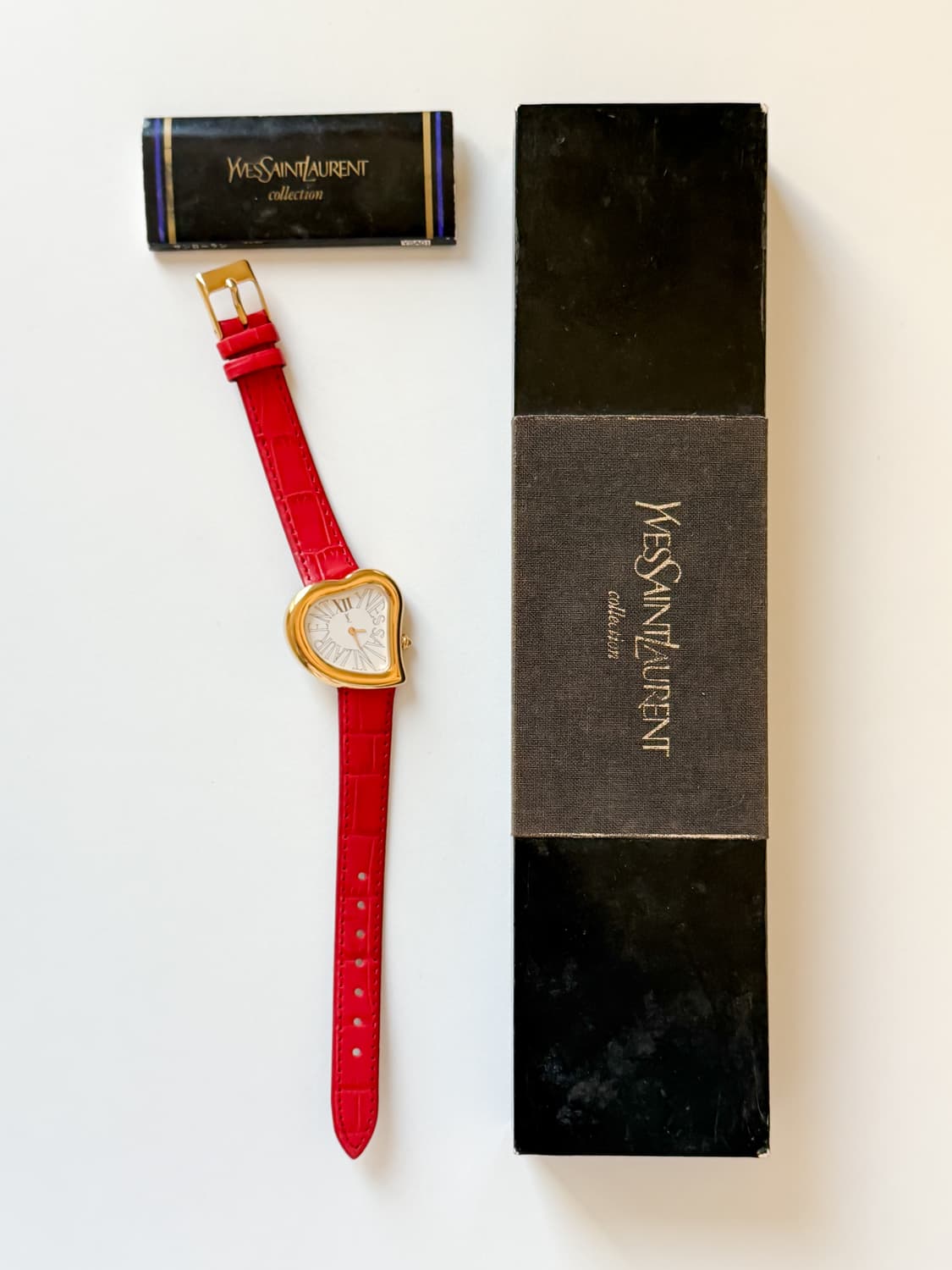 입생로랑 40주년 하트 시계 상품이미지10