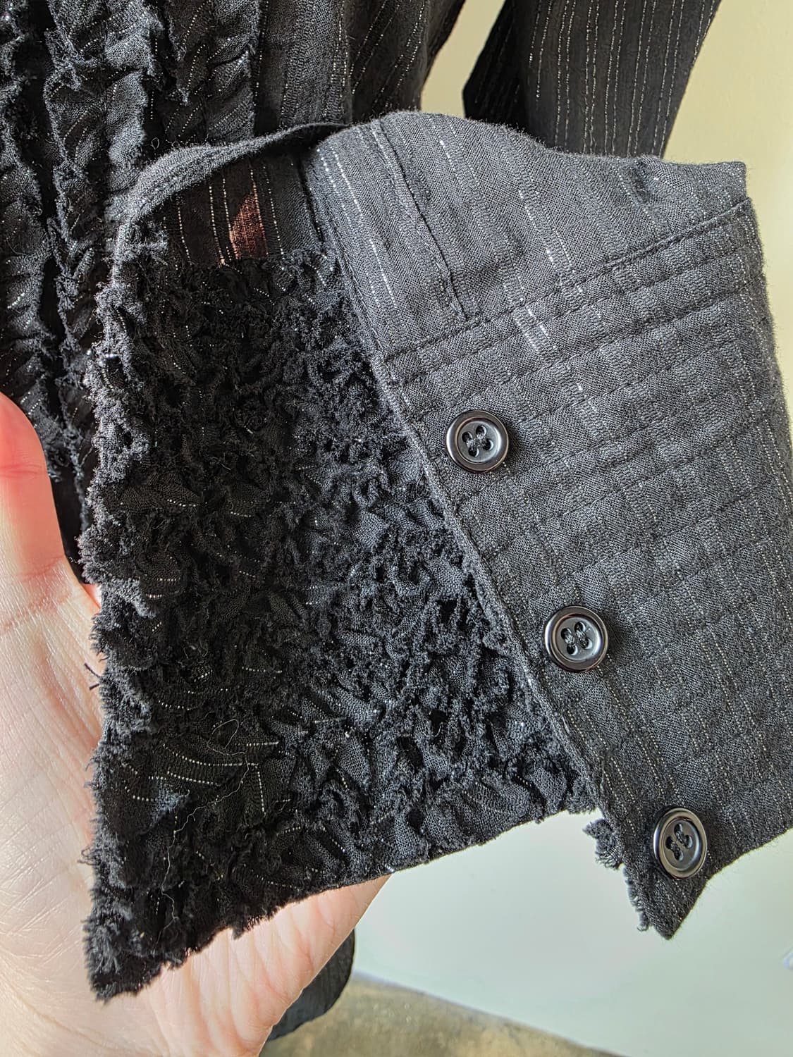 블랙 프릴 은사 스트라이프 타이 블라우스 상품이미지5