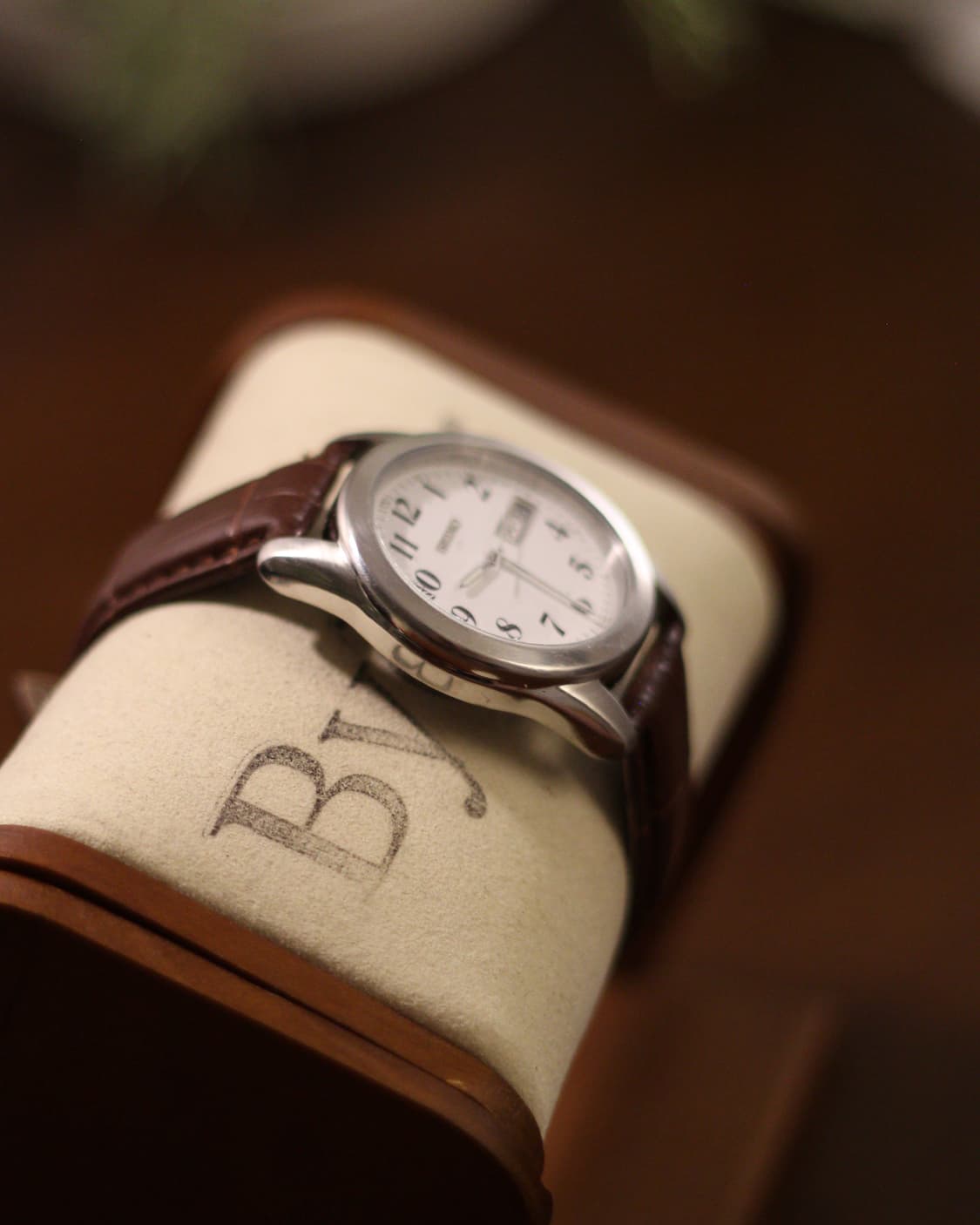 [Seiko] 세이코 빈티지 아라빅 다이얼 쿼츠 시계 (데이데이트) 상품이미지3