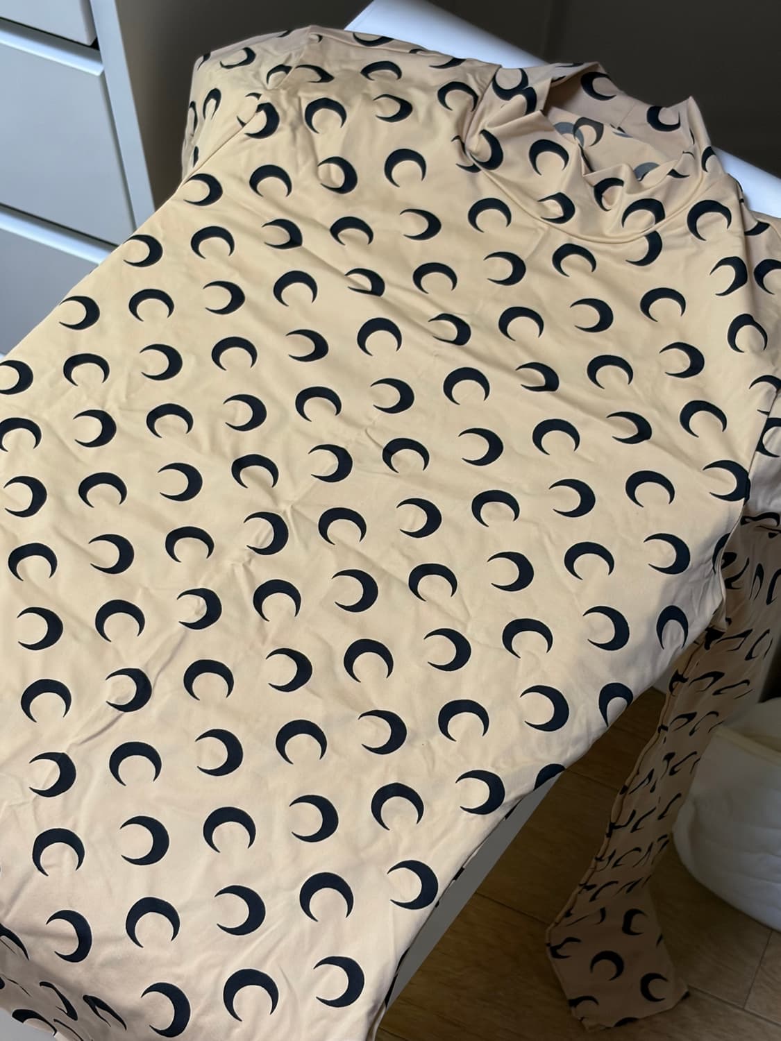 마린세르 리제너레이티드 올 오버 문 저지 세컨드 스킨 탑 상품이미지5