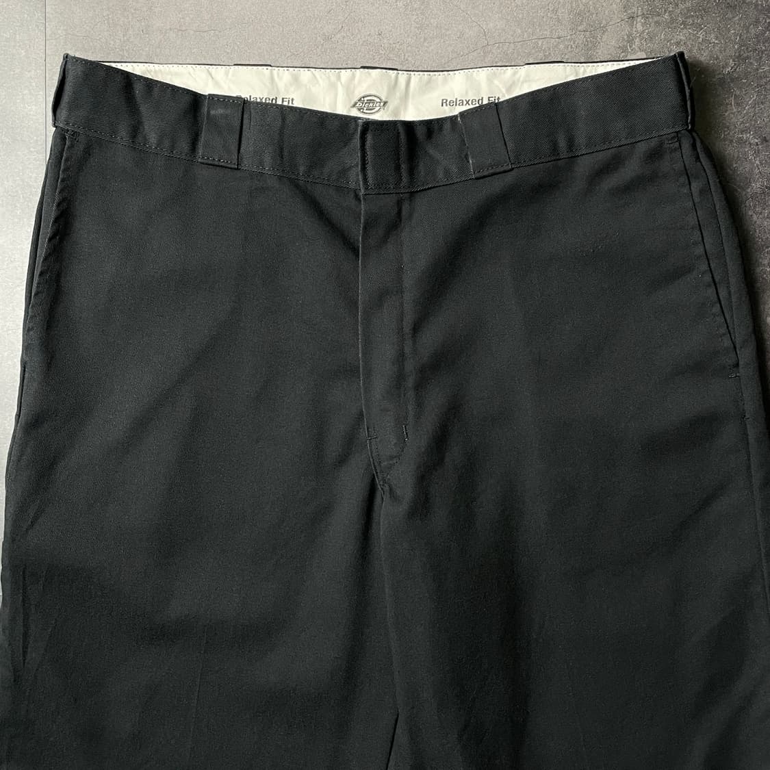 DICKIES 디키즈 블랙 릴렉스핏 워크 하프팬츠 A01143 상품이미지2