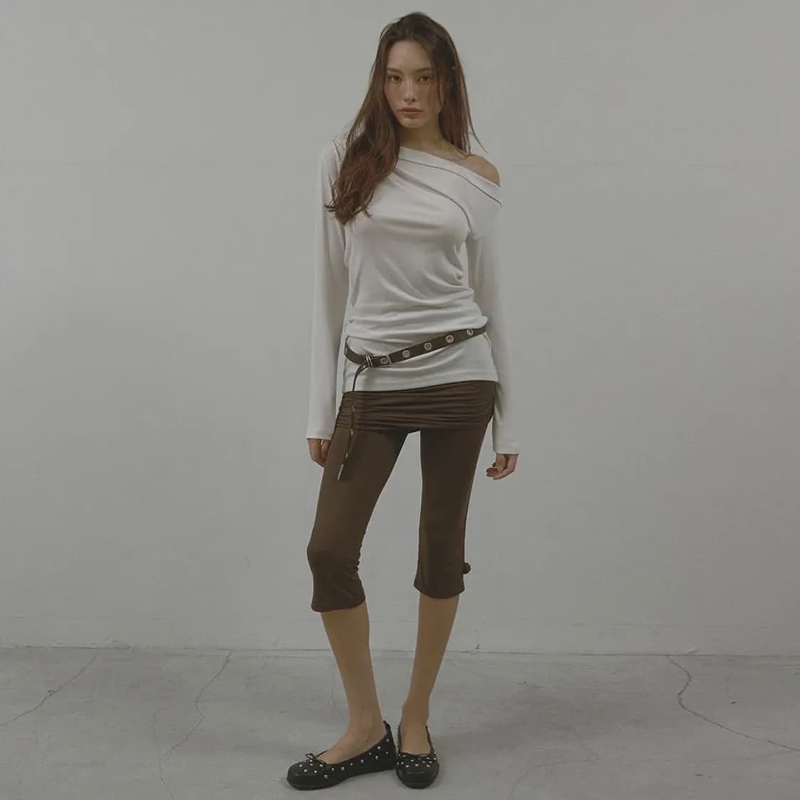 아수라 스터드 플랫슈즈 상품이미지3