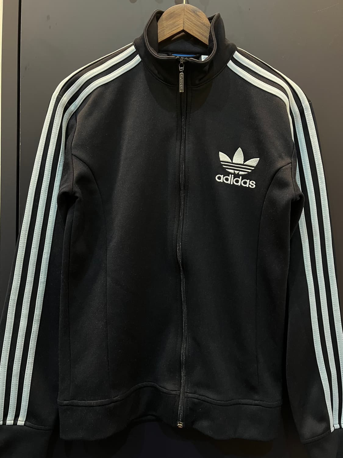 아디다스 유로파 져지 트랙탑 네이비 스카이블루 상품이미지1