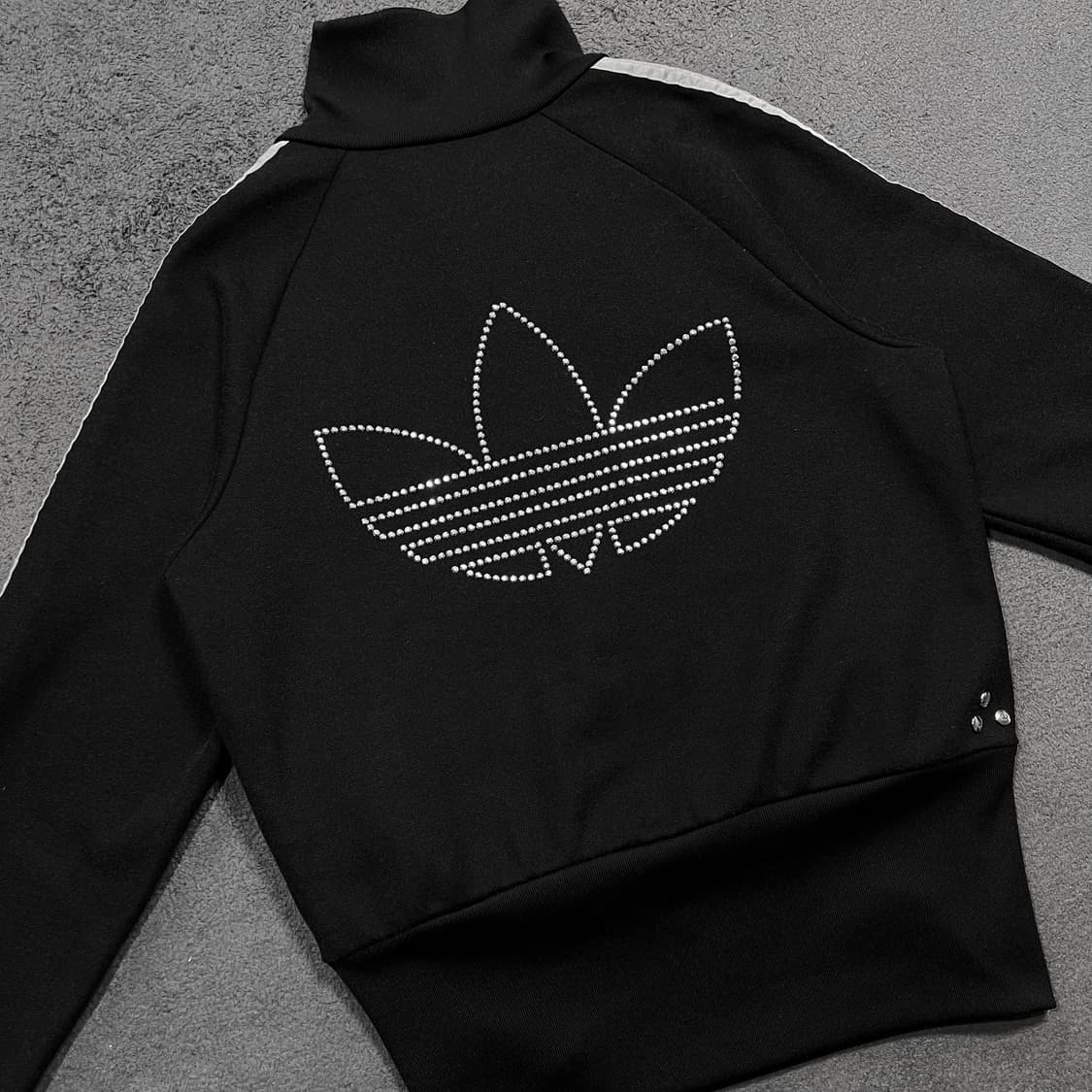 아디다스 블랙실버 빅로고 큐빅져지 상품이미지2