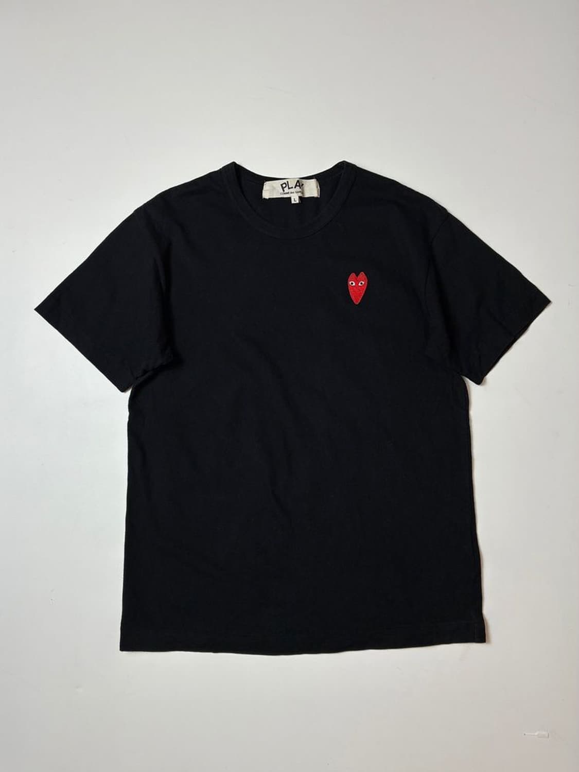 꼼데가르송 롱 와펜 로고 반팔 티셔츠 PN9007 상품이미지1