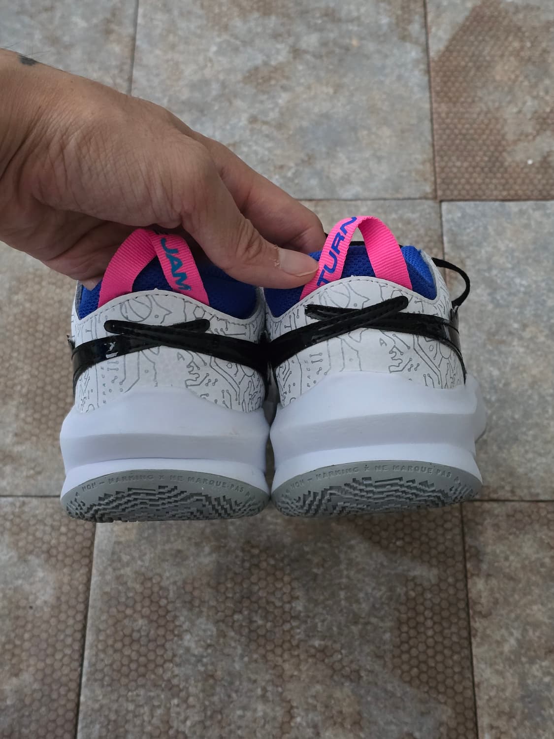 (235)나이키 스페이스잼 팀 허슬 d10 se  상품이미지8