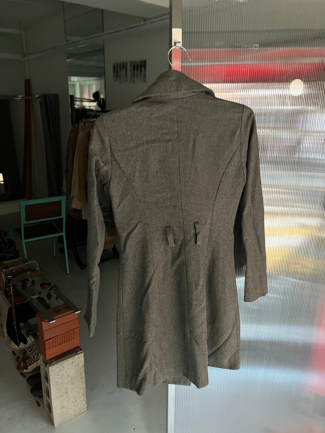 게스 빅카라 미디코트 상품이미지3