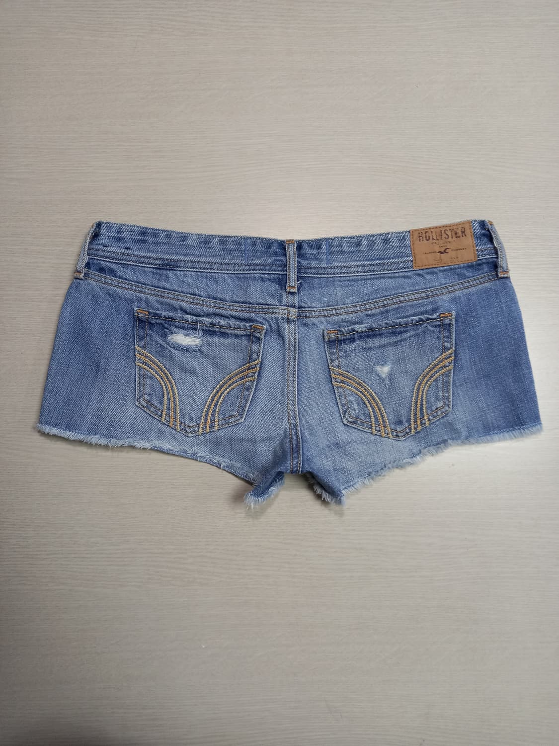 26 HOLLISTER 데미지워싱 데님 핫팬츠 26-633 상품이미지2
