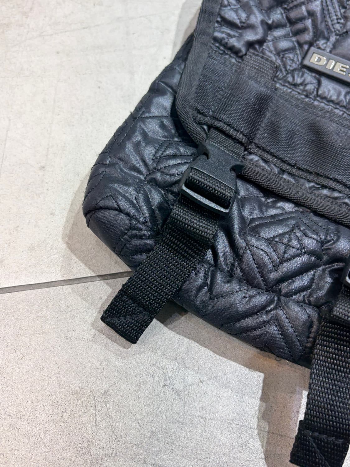 디젤 퀼팅 y2k 크로스백 가방 상품이미지3