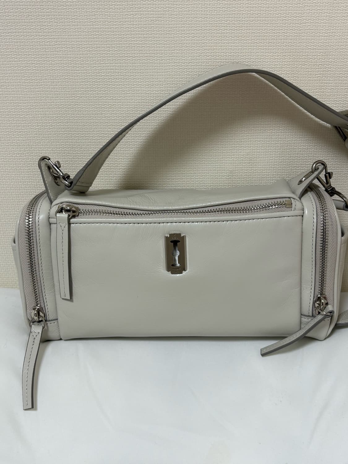 분크 퍼펙 멀티 포켓 숄더 S 아이보리 풀구성 상품이미지2