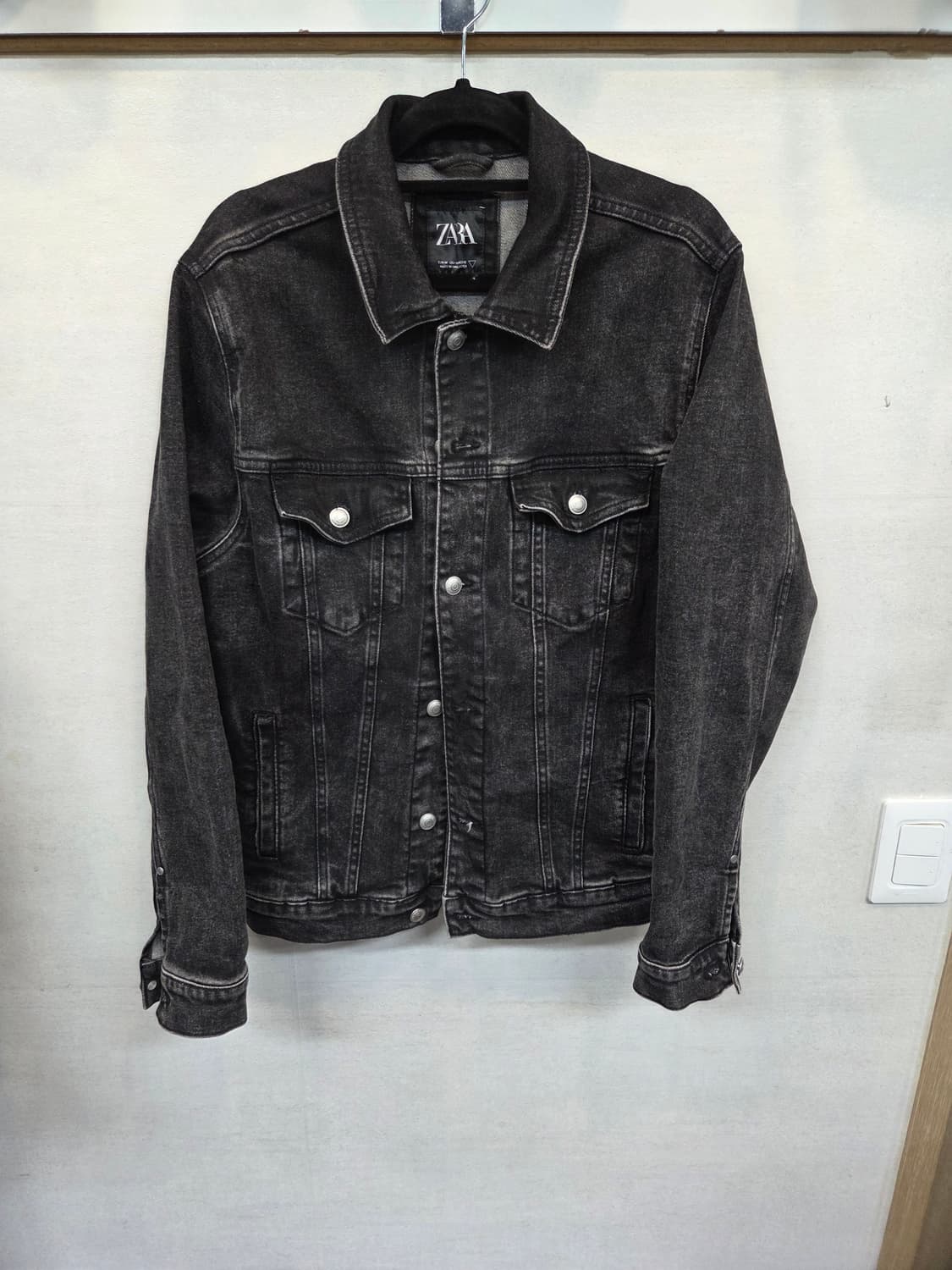 자라 빈티지 워싱 블랙 데님자켓 M 상품이미지1