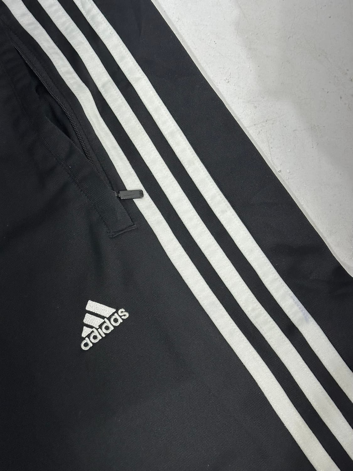 아디다스 x NBA 콜라보 블랙 화이트 삼선 세미 와이드 팬츠  상품이미지6