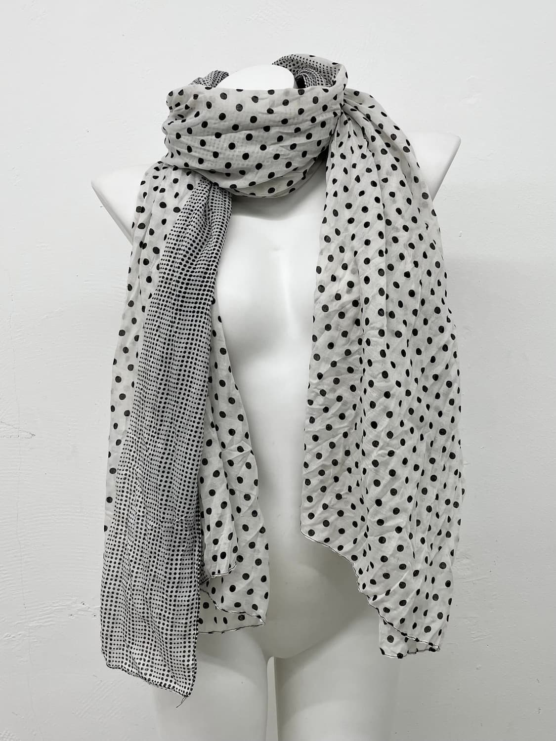 너드모리 도트 체크 머플러  상품이미지3