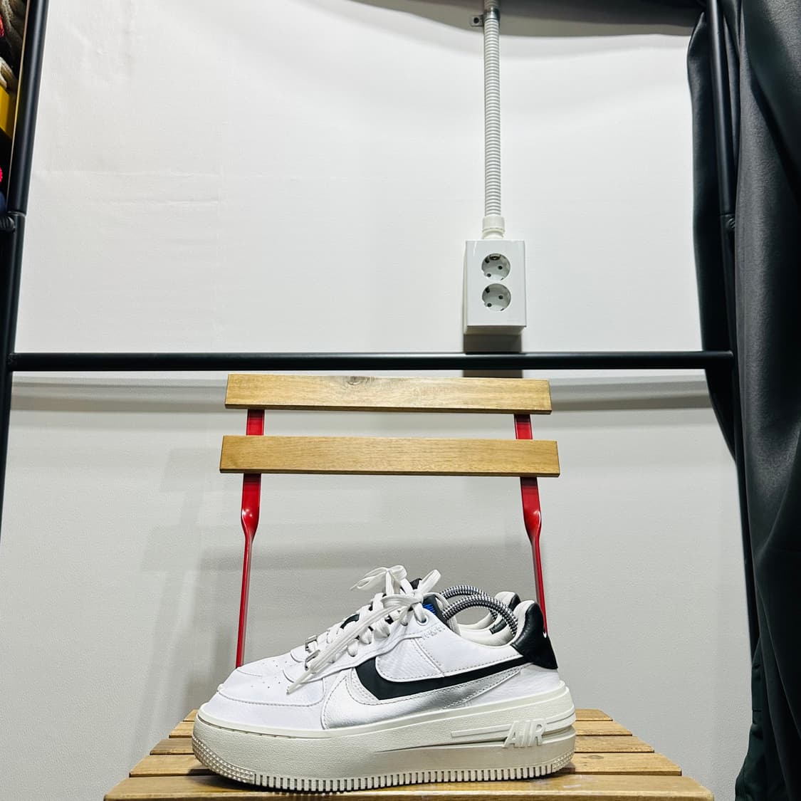 245) 나이키 운동화 여성 여자 신발 에어 포스 1 플랫폼 LV8 상품이미지3