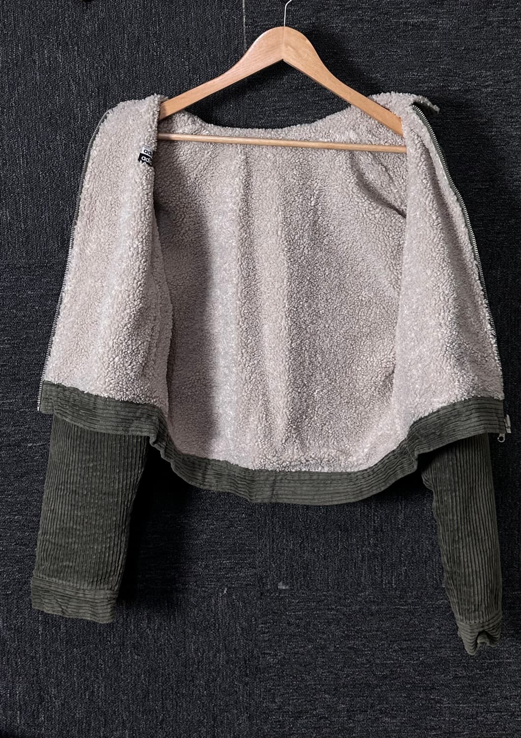 아디다스 코듀로이 양면 보아털 자켓 M 카키 상품이미지5