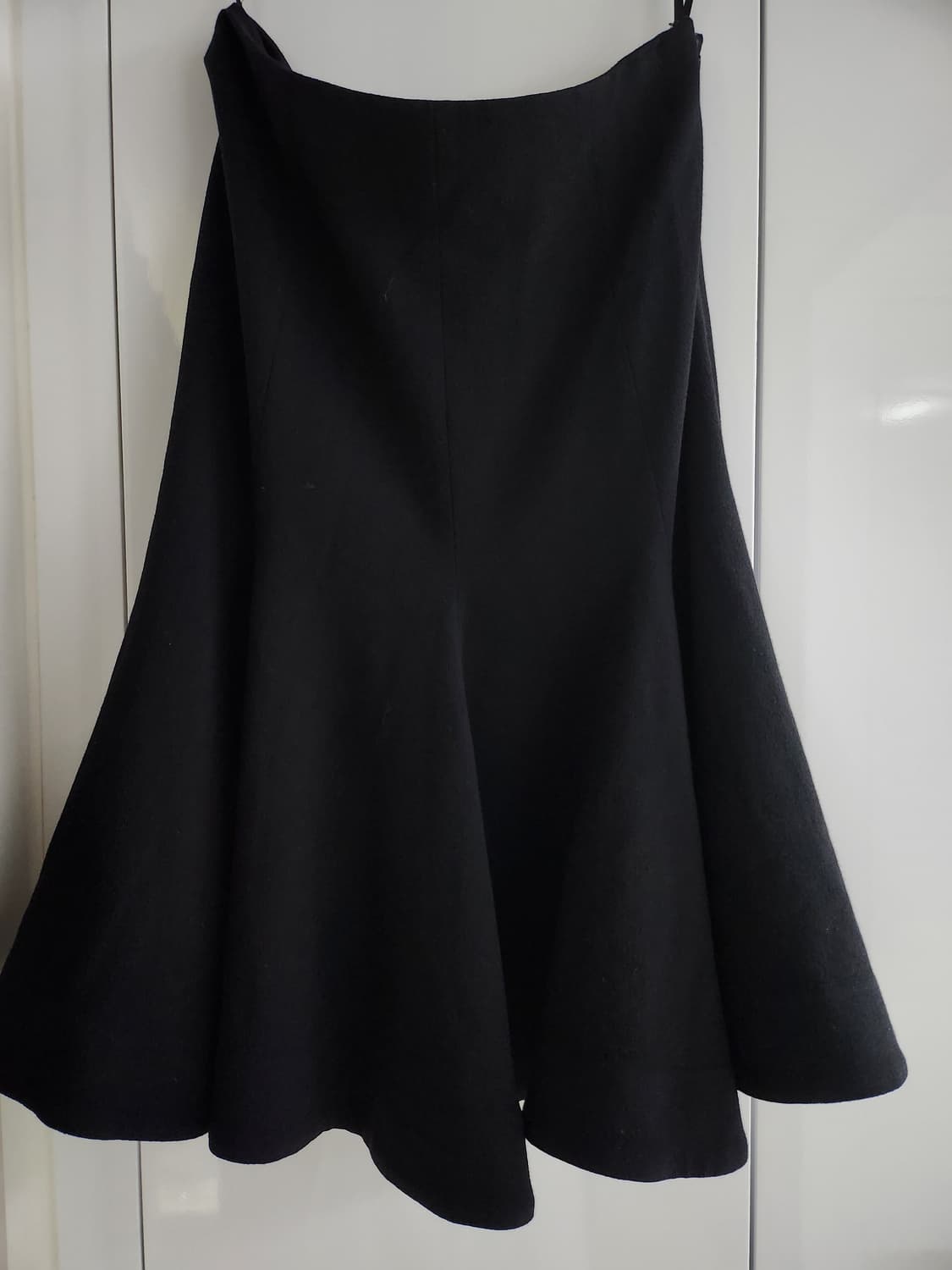 지방시 블랙 울  플레어 스커트 상품이미지1