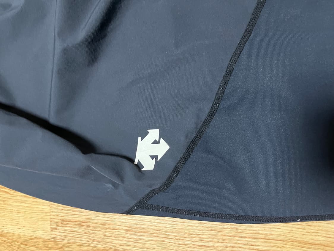 데상트 스위스트리아 트레이닝 바지 상품이미지2