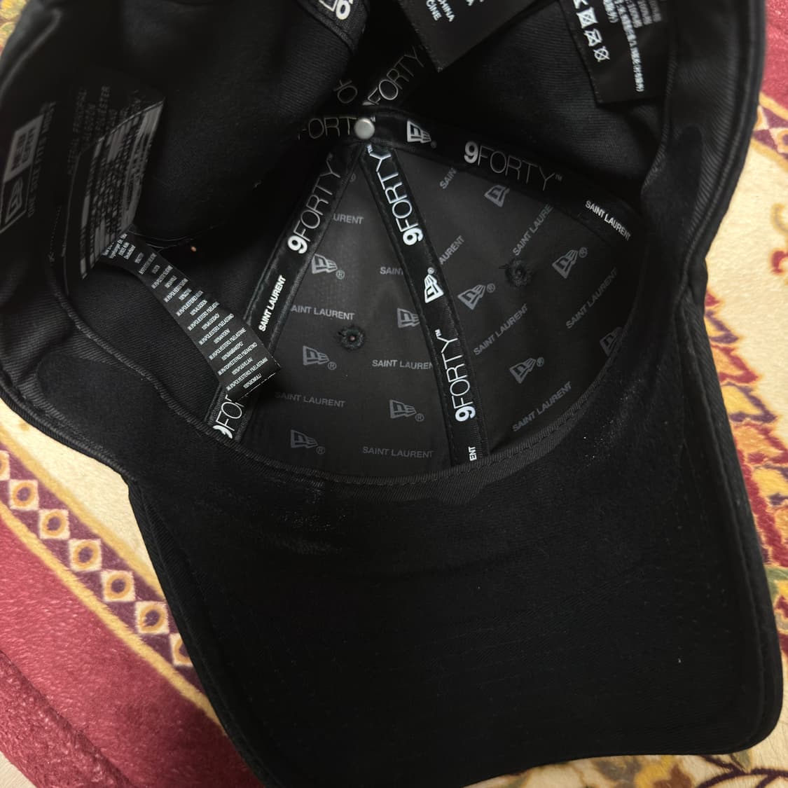 생로랑 뉴에라 카산드라 볼캡  상품이미지3