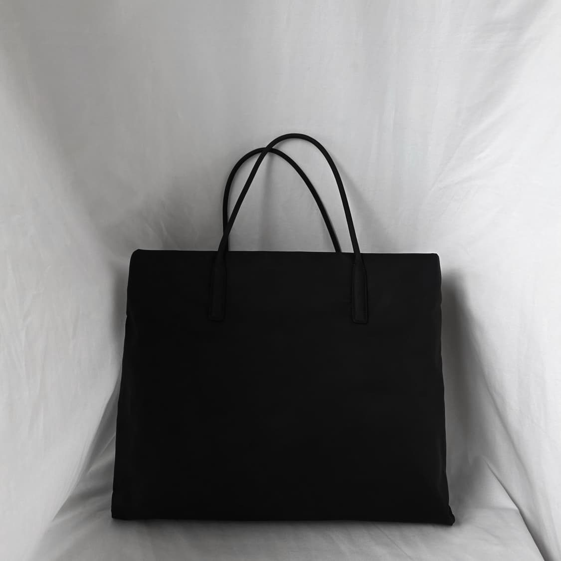 [정품 PRADA] 프라다 직사각 나일론 토트백 여성 서류가방 상품이미지2