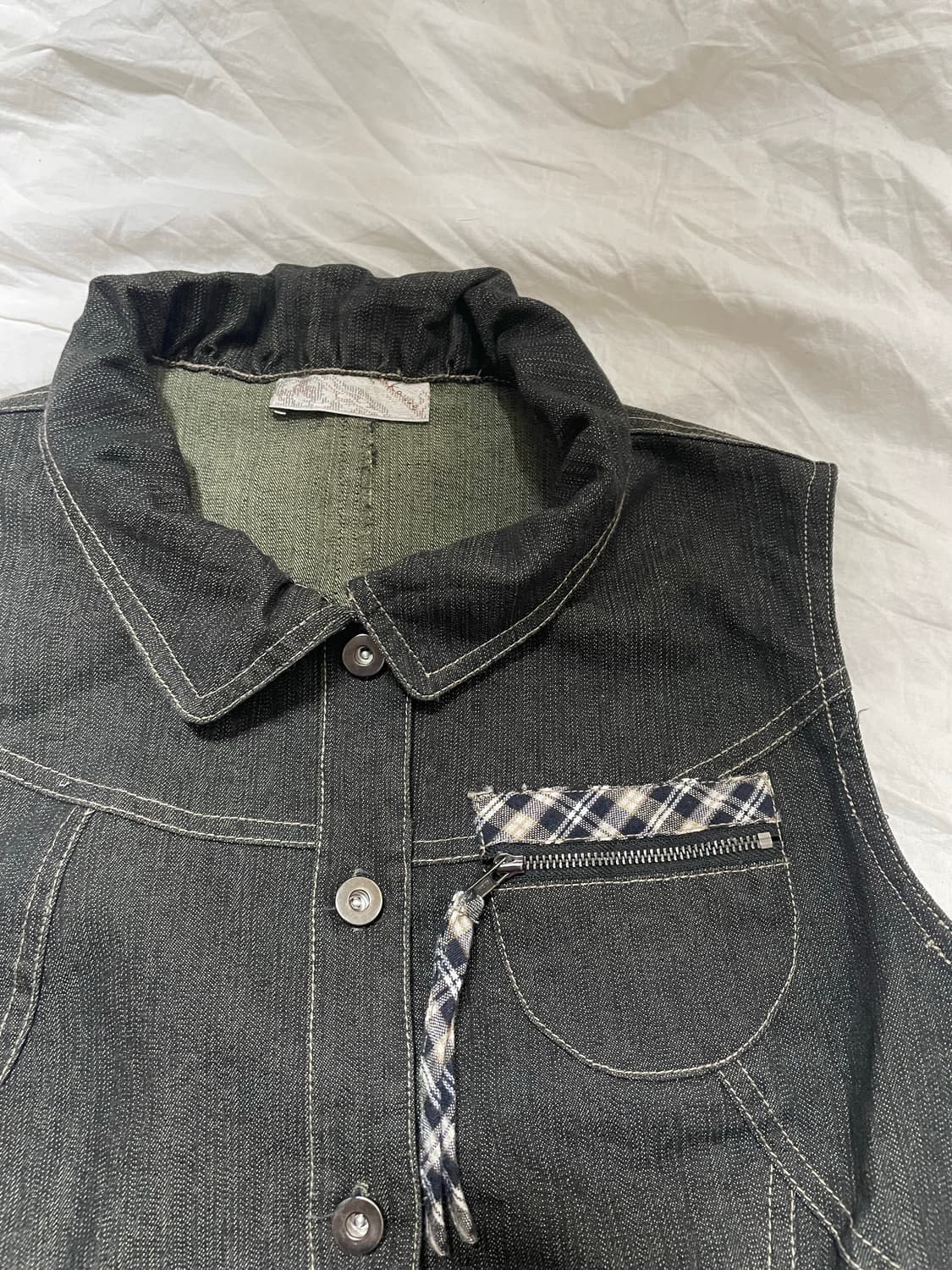 체크 디테일 데님 베스트 상품이미지2