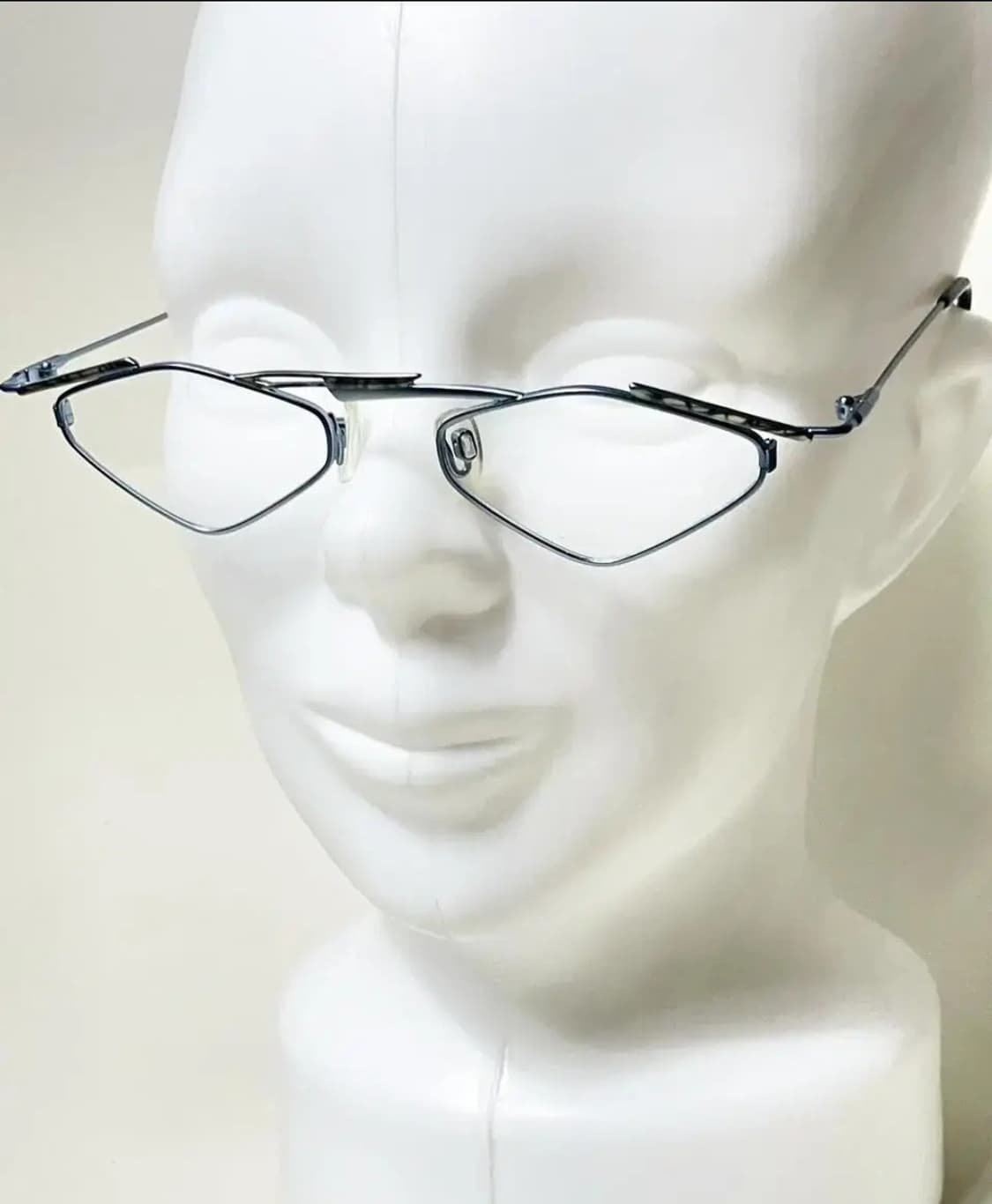 90's 빈티지 다이아몬드 프레임 안경 팝니다 상품이미지4