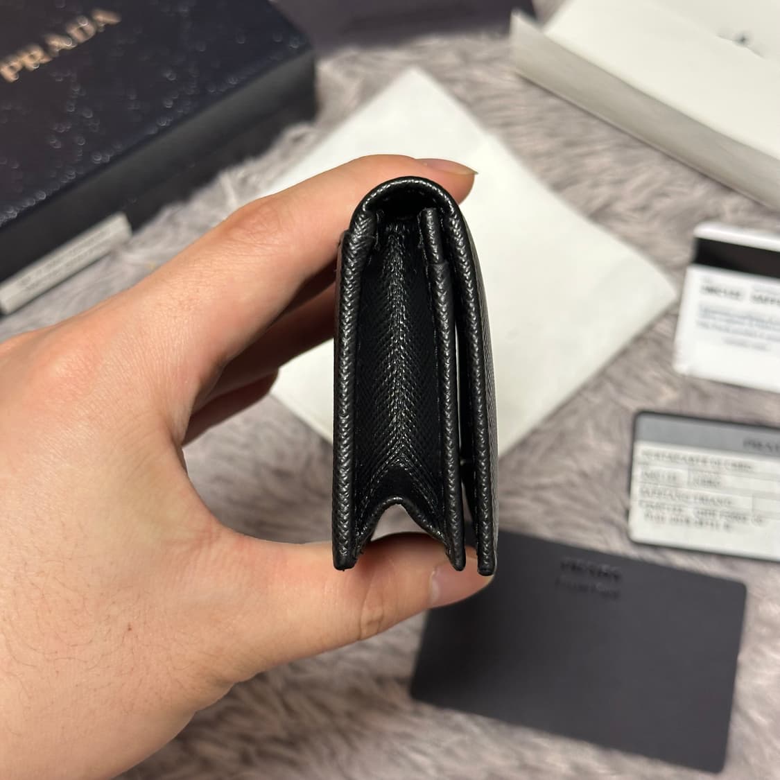 [미사용/새상품] 프라다 사피아노 삼각로고 카드지갑 블랙 상품이미지6