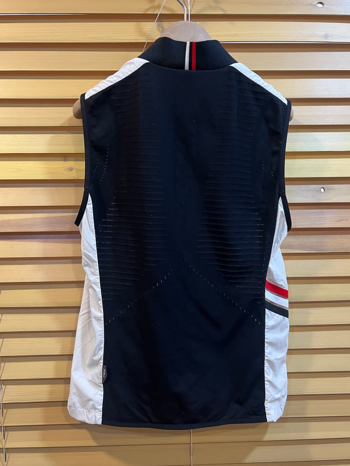 타이틀리스트 여성 아이보리 바람막이조끼 골프조끼 상품이미지3