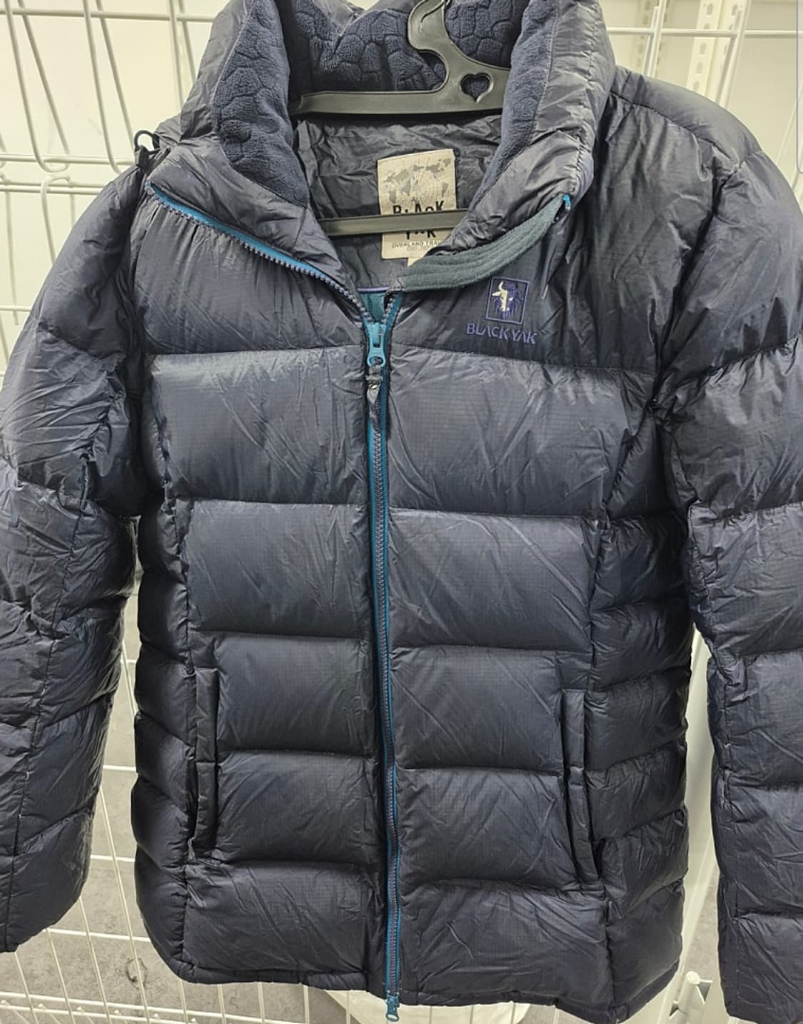블랙야크 정품 여성 구스 패딩 100 사이즈 팝니다 상품이미지1