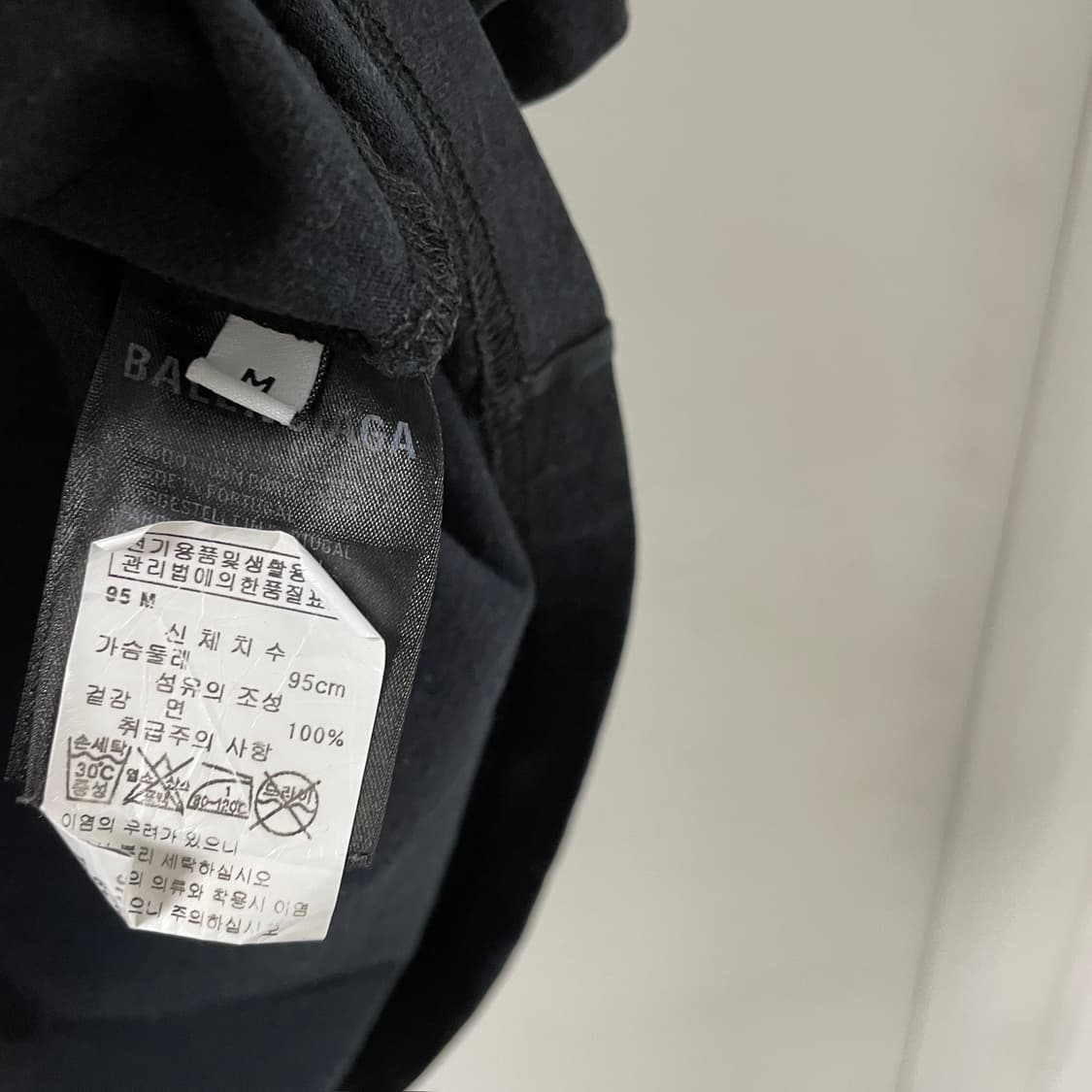 발렌시아가 블랙 반팔 티셔츠 M 상품이미지6