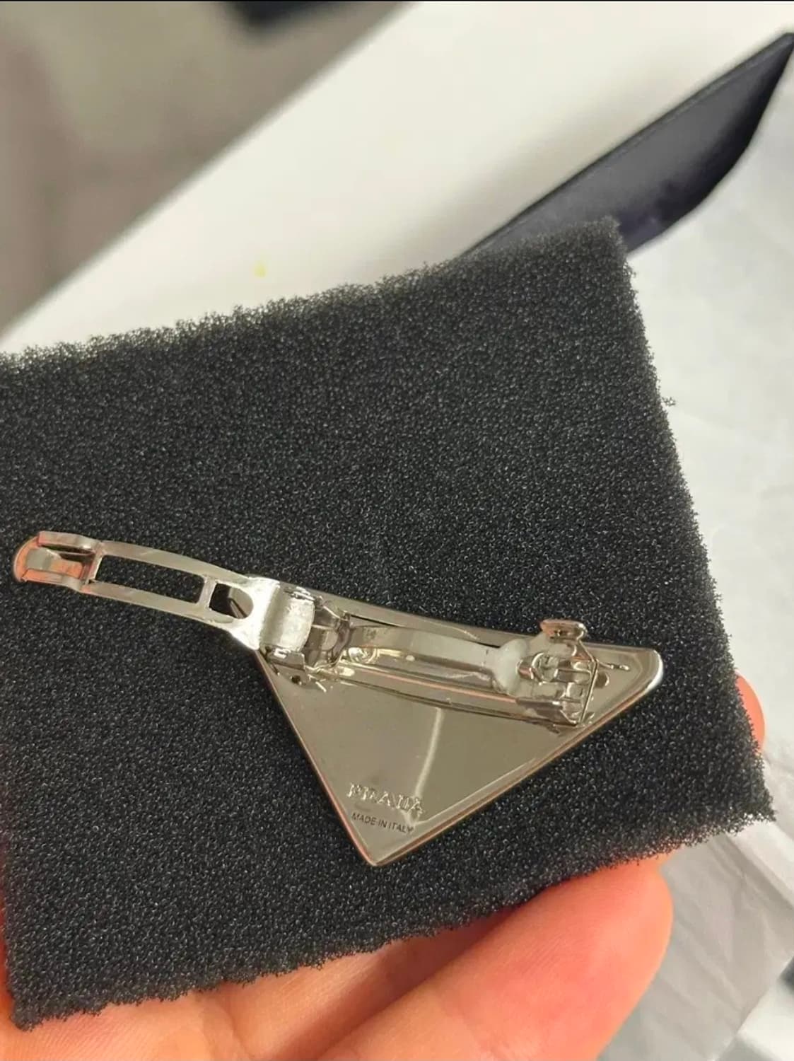 (정품)프라다 헤어핀 상품이미지3