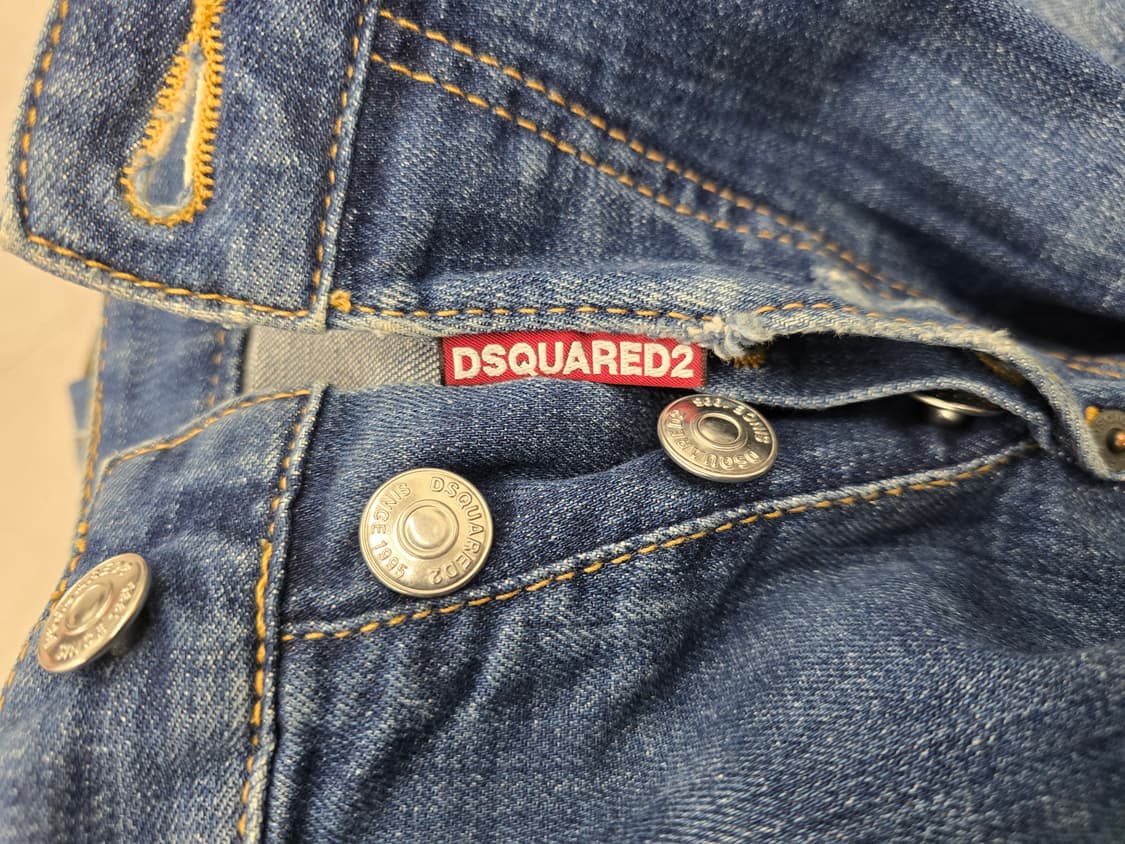 정품) 디스퀘어드2 페인팅 덧뎀진.
싸이즈 31.    71LA0871 상품이미지7