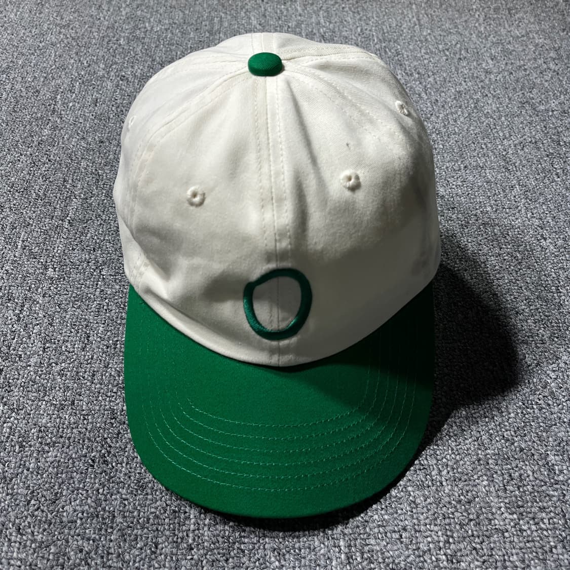 URBAN RESEARCH x OOPS 자수 볼캡 상품이미지1