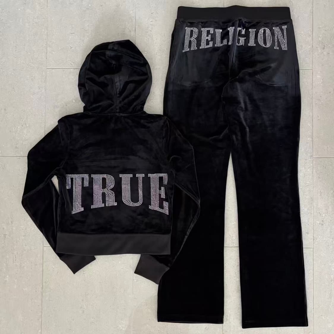 [새제품] 트루 릴리젼 블랙 벨루아 셋업 상품이미지6