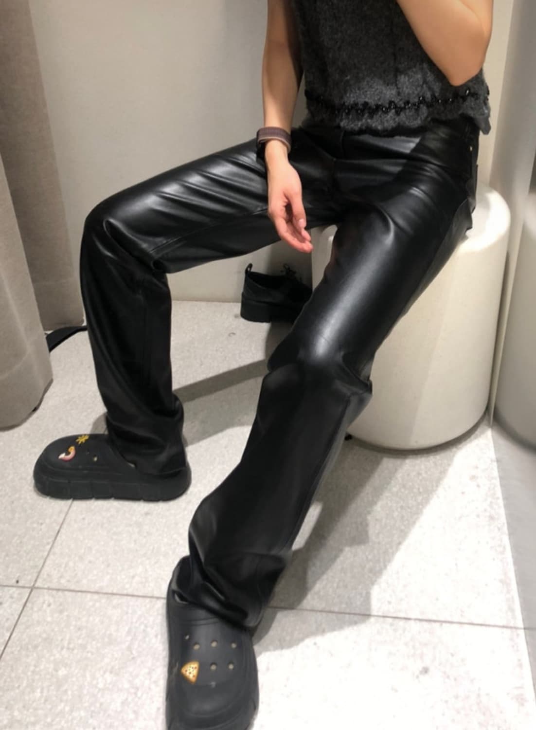 자라 zara 페이크레더 팬츠 렉토 로우클래식 마뗑킴 상품이미지1