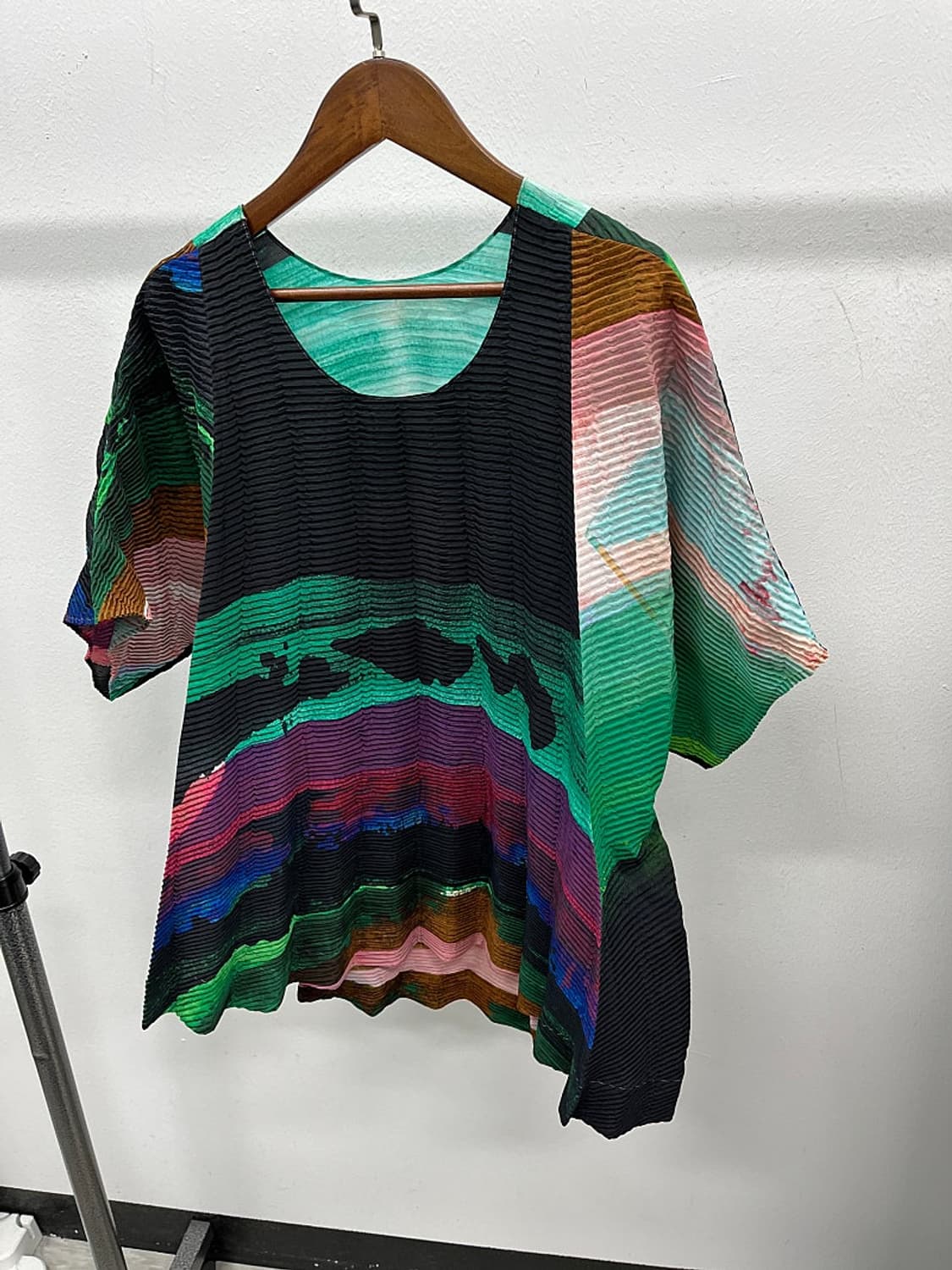 여) 이세이미야케 멀티컬러 반팔 상품이미지1