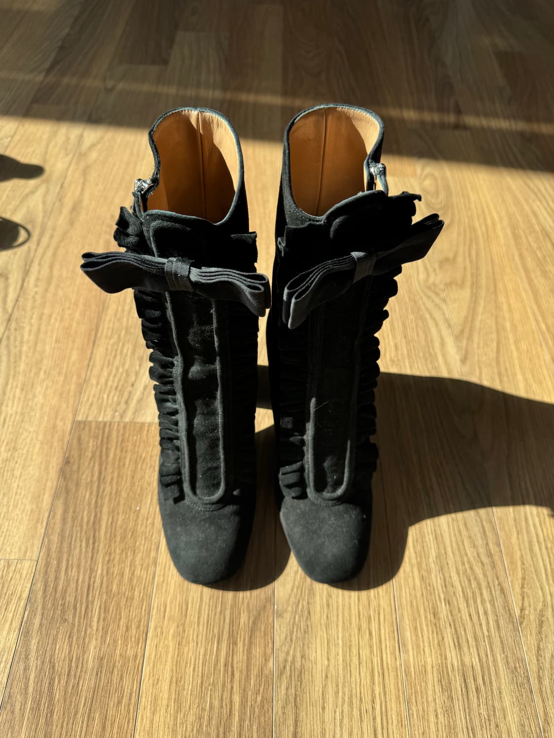 로랑스 디케이드(Laurence Dacade) 스웨이드 리본 앵클 부츠 상품이미지6