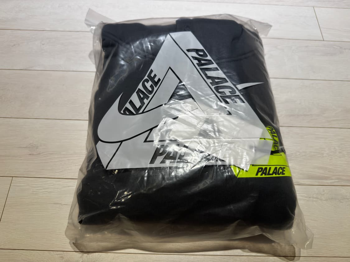 PALACE NIKE TRI SWOOSH HOOD 차콜 상품이미지2