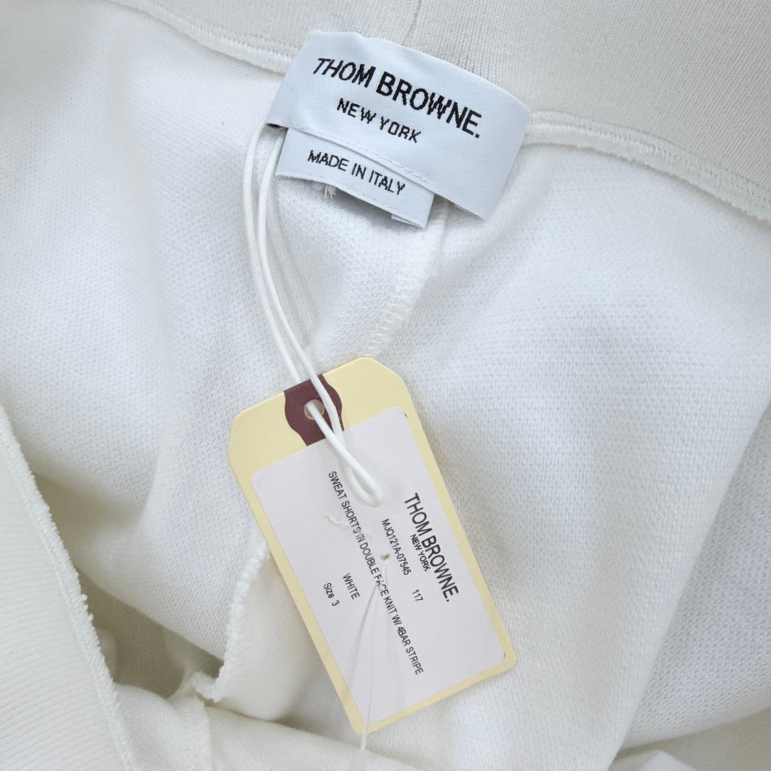 [S+급/3] 톰브라운 사선완장 루프백 스웨트 반바지 화이트 상품이미지8